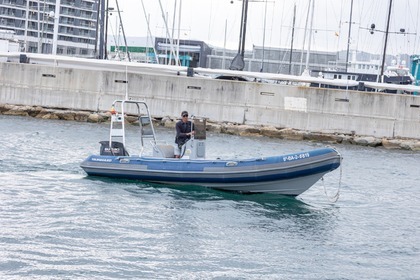 Charter Motorboat Vanguard DR 660 Badalona