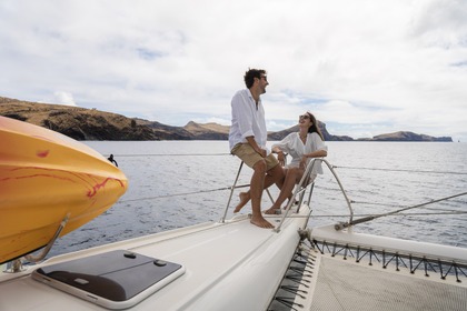 Rental Motorboat Privilege 51 Canical