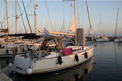 Rental Sailboat JEANNEAU SUN ODYSSEY 419 Alimos