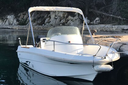 Rental Motorboat Jeanneau Cap Camarat 545 Cannes