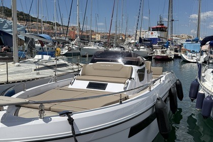 Location Bateau à moteur Ranieri Next 275 LX Sète