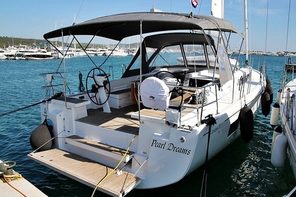 Charter Sailboat Beneteau Oceanis 51.1 Croatia