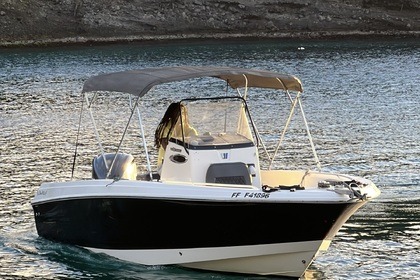 Miete Motorboot Wellcraft 220 fisherman Fort-de-France