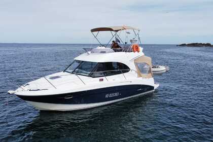 Charter Motorboat BENETEAU ANTARES 30 FLY Quiberon