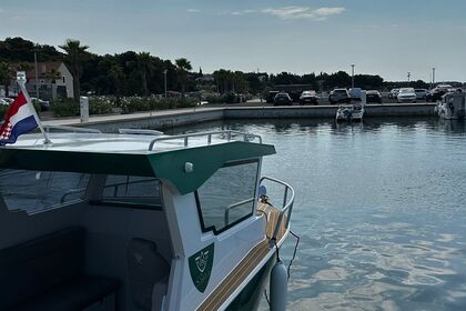 Charter Motorboat Alversor Pitrix 725 Sveti Filip I Jakov