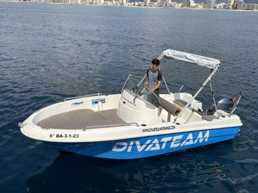 Motorboat Jeanneau cap camarat 5,45 Boat layout