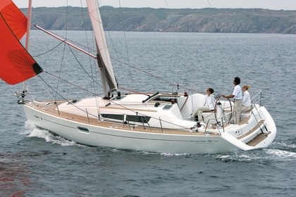 Charter Sailboat JEANNEAU Sun Odyssey 36i Performance Portisco