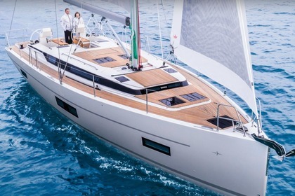 Miete Segelboot Bavaria C45 Cascais