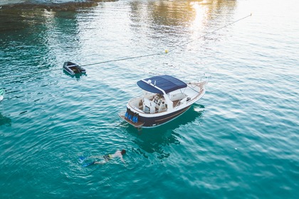 Miete Motorboot Family boat with skipper Private boat Rovinj