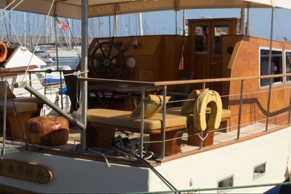 Charter Motorboat Caicco Turco 16 Marzamemi