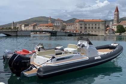Hyra båt RIB-båt Joker Boat Clubman 30 Trogir