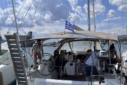 Hire Sailboat JEANNEAU SUN ODYSSEY 469 Volos