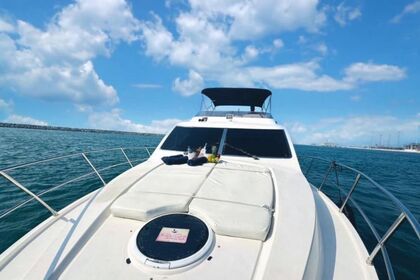 Чартер Моторная яхта Majesty 2021 Дубай