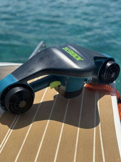 Portisco Motorboat Saver Saver 330 sport 11 metri  incluso watergames alt tag text