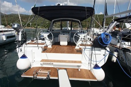 Hire Sailboat Beneteau Oceanis 46.1 Cugnana Verde