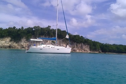 Location Voilier BENETEAU OCEANIS 343 Pointe-à-Pitre