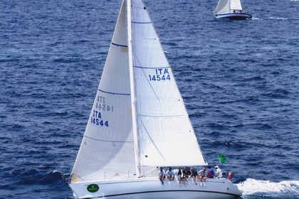 Noleggio Barca a vela Grand Soleil 43 feet 3 cabin Cannigione
