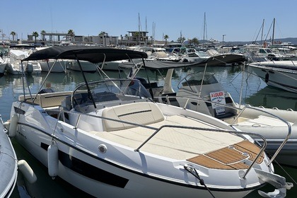 Hire Motorboat KARNIC SL652 Sainte-Maxime
