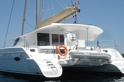 Location Catamaran Fountaine Pajot Lipari 41 Le Marin