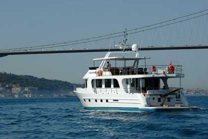 Noleggio Yacht 24m Amazing SBH R Motoryat B13 24m Amazing SBH R Motoryat B13 Provincia di Istanbul