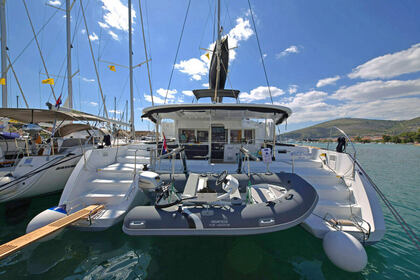 Rental Catamaran Lagoon Lagoon 450 Fly Dubrovnik