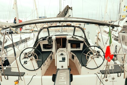 Miete Segelboot  Sun Odyssey 410 Salerno