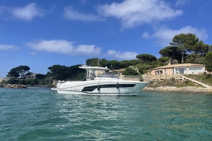 Charter Motorboat Jeanneau Cap Camarat 10.5 Wa Port Grimaud