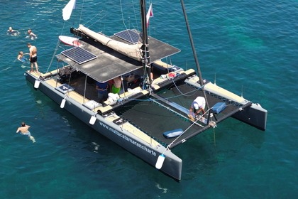 Charter Catamaran F40 FONTAINE PAJOT f40 Malta