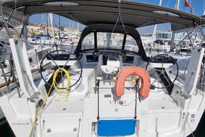 Charter Sailboat  DUFOUR 37 VASCO Golfe-Juan