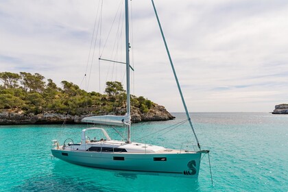 Чартер Парусная яхта Beneteau Oceanis 41.1 Афины