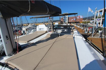 Location Catamaran  Dufour Catamaran 48  Olbia