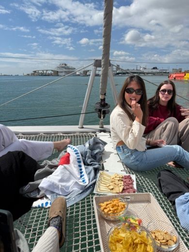 Barcelona Catamaran NAUTITECH 40 alt tag text