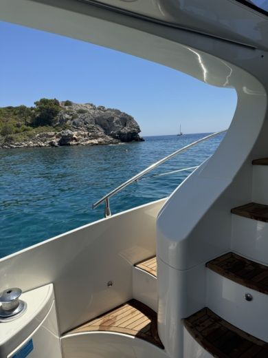 Rodas Motorboat Carina Azimut 50 alt tag text