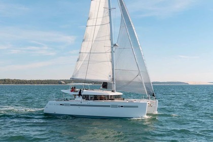 Location Catamaran Beneteau 450 sport top Marseille