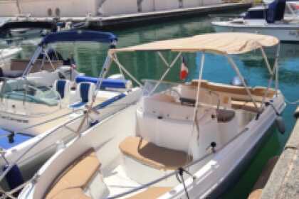 Rental Motorboat Jeanneau Cap Camarat 5.1 Cc Fréjus