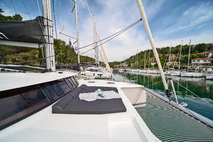 Miete Katamaran Fountaine Pajot Fountaine Pajot Tanna 47 - 5 + 1 cab. Skradin