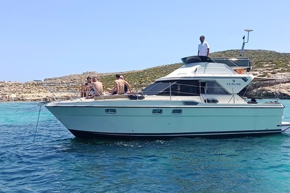 Miete Motorboot Fairline Corniche Malta
