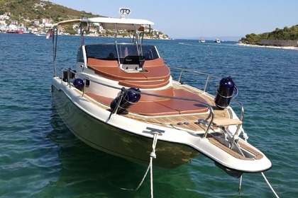 Rental Motorboat Inmark Marine Sunsport 845 Trogir