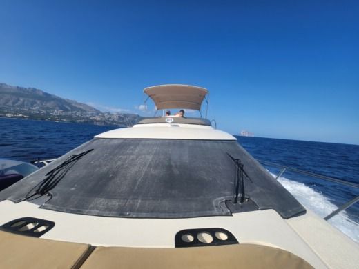 Altea Motorboat Astondoa 464 GLX alt tag text