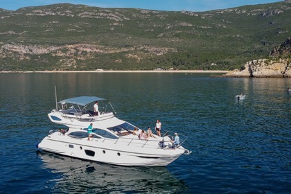 Charter Motor yacht Azimut Azimut 47 Sesimbra