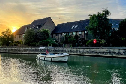 Charter Motorboat Oxford River Cruises Frolic 31 Oxford