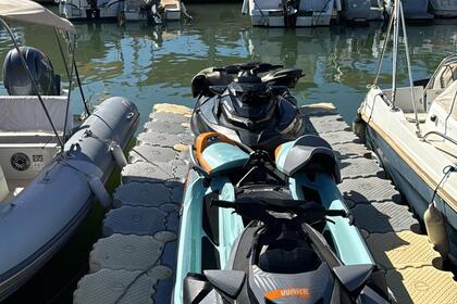 Alquiler Moto de agua Seadoo Wake Pro 230 Cv Santa Eulalia del Río