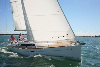 Rental Sailboat Beneteau OCEANIS 37 Palairos