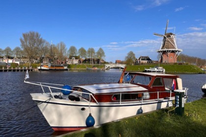Verhuur Motorboot Favorite 8500K Dokkumer Nieuwe Zijlen