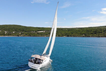 Charter Sailboat JEANNEAU SUN ODYSSEY 419 Krk
