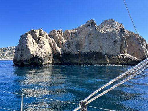 Marseille Sailboat DUFOUR 375 Grand large alt tag text