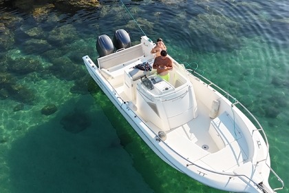 Location Bateau à moteur Kelt White Shark 245 L'Estaque