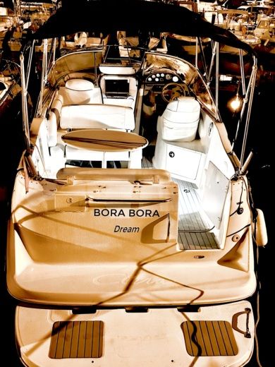 Motorboat Bayleiner Bayliner 245 Plan du bateau