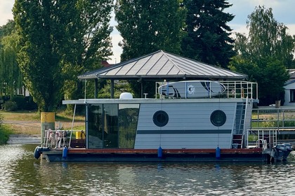 Verhuur Woonboot LaMare La Mare Apart Radewege