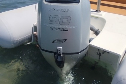 Hyra båt RIB-båt Zodiac Medline 2 Marseille